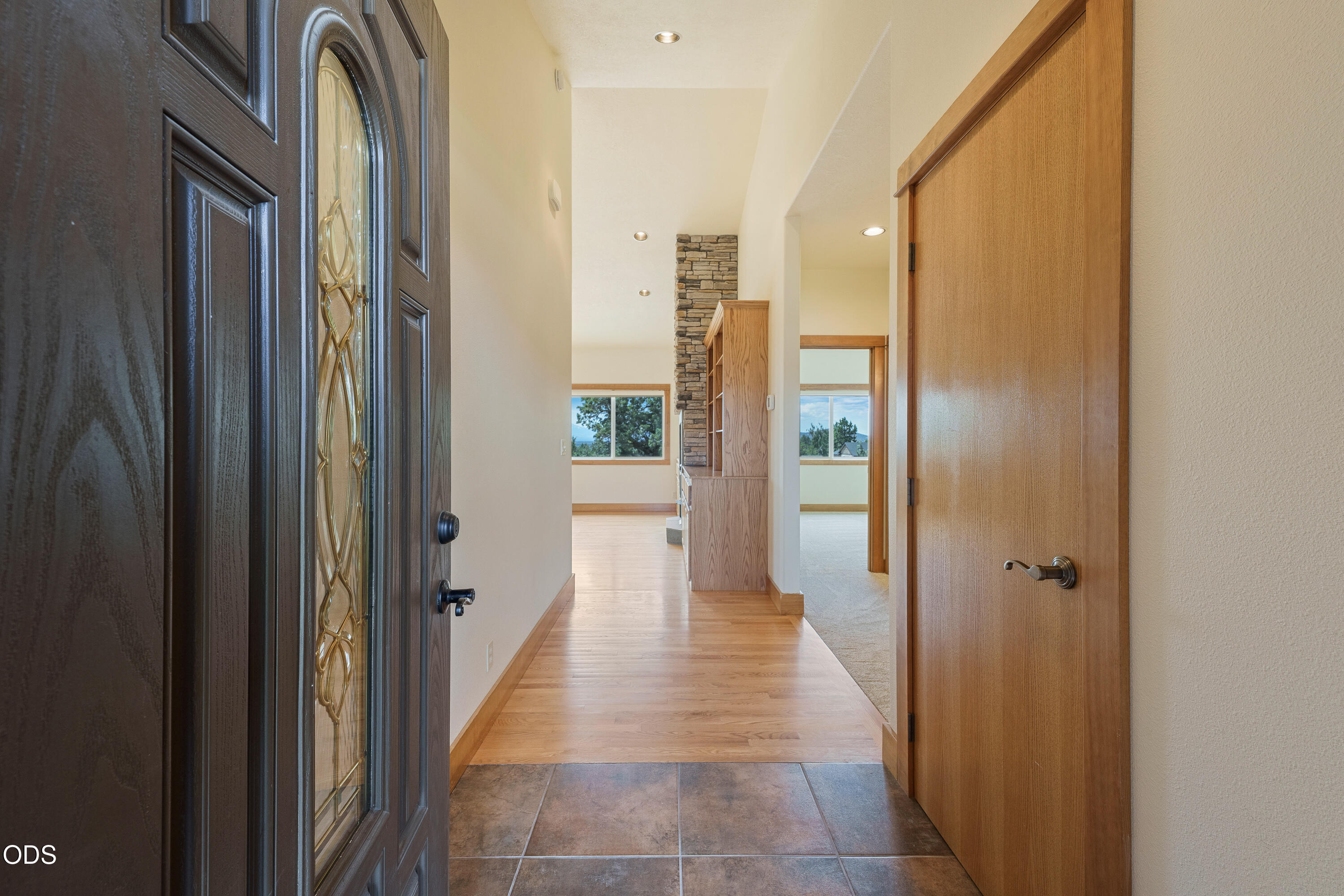 3099 SW Cascade Vista Drive