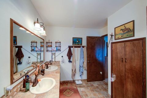 Tiny photo for 27791 Blue Heron Road, John Day, OR 97845 (MLS # 220215350)