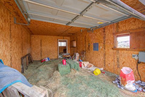 Tiny photo for 27791 Blue Heron Road, John Day, OR 97845 (MLS # 220215350)