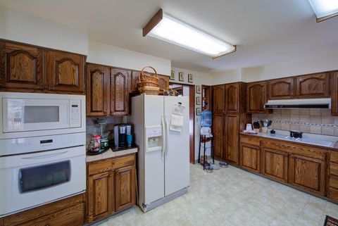 Tiny photo for 27791 Blue Heron Road, John Day, OR 97845 (MLS # 220215350)
