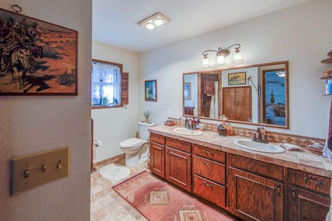 Tiny photo for 27791 Blue Heron Road, John Day, OR 97845 (MLS # 220215350)