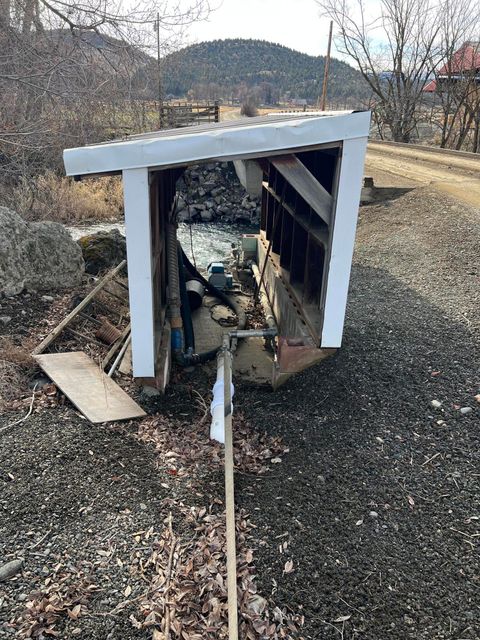 Tiny photo for 27791 Blue Heron Road, John Day, OR 97845 (MLS # 220215350)