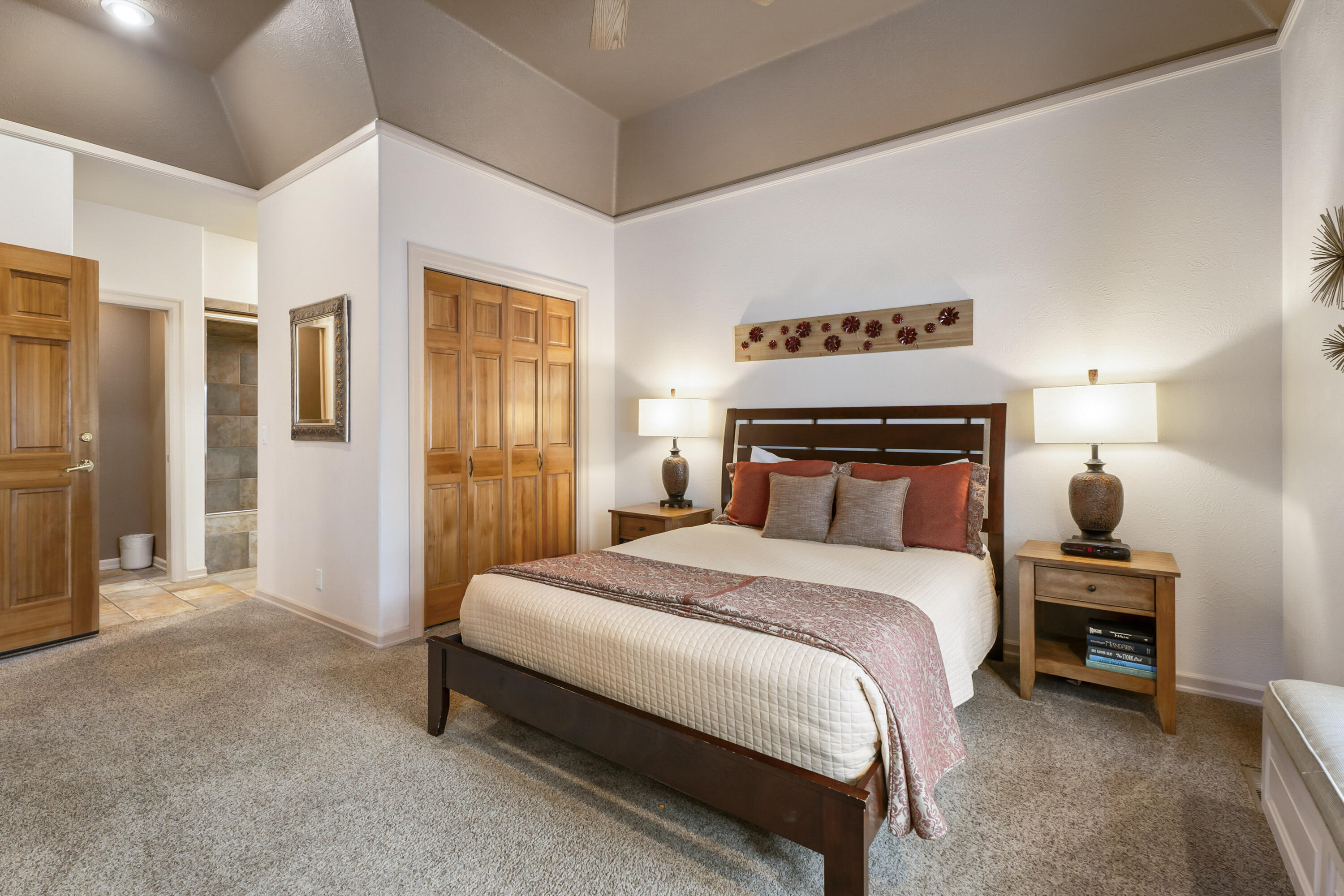 StoneTH - Residential