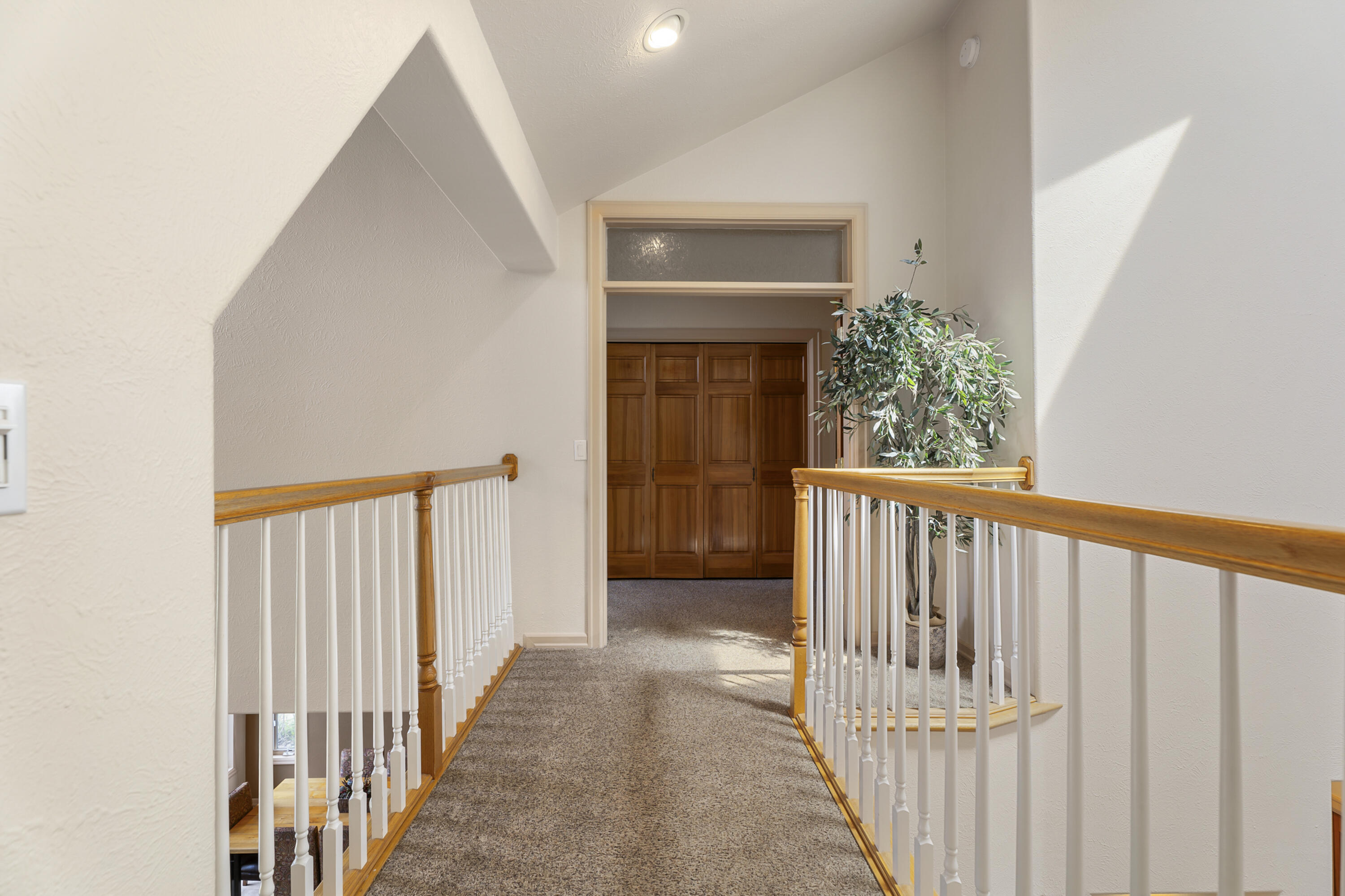 StoneTH - Residential