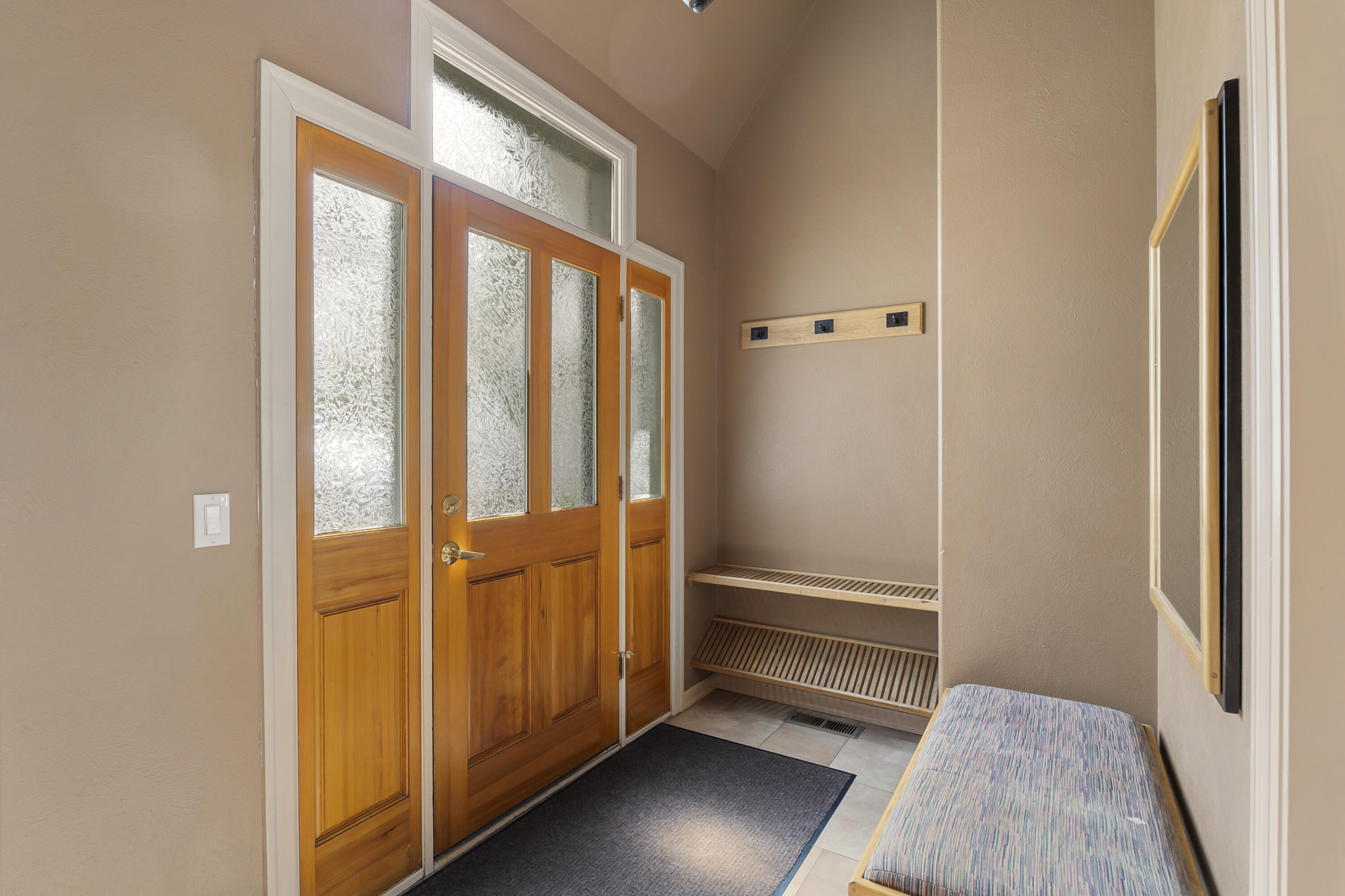 StoneTH - Residential