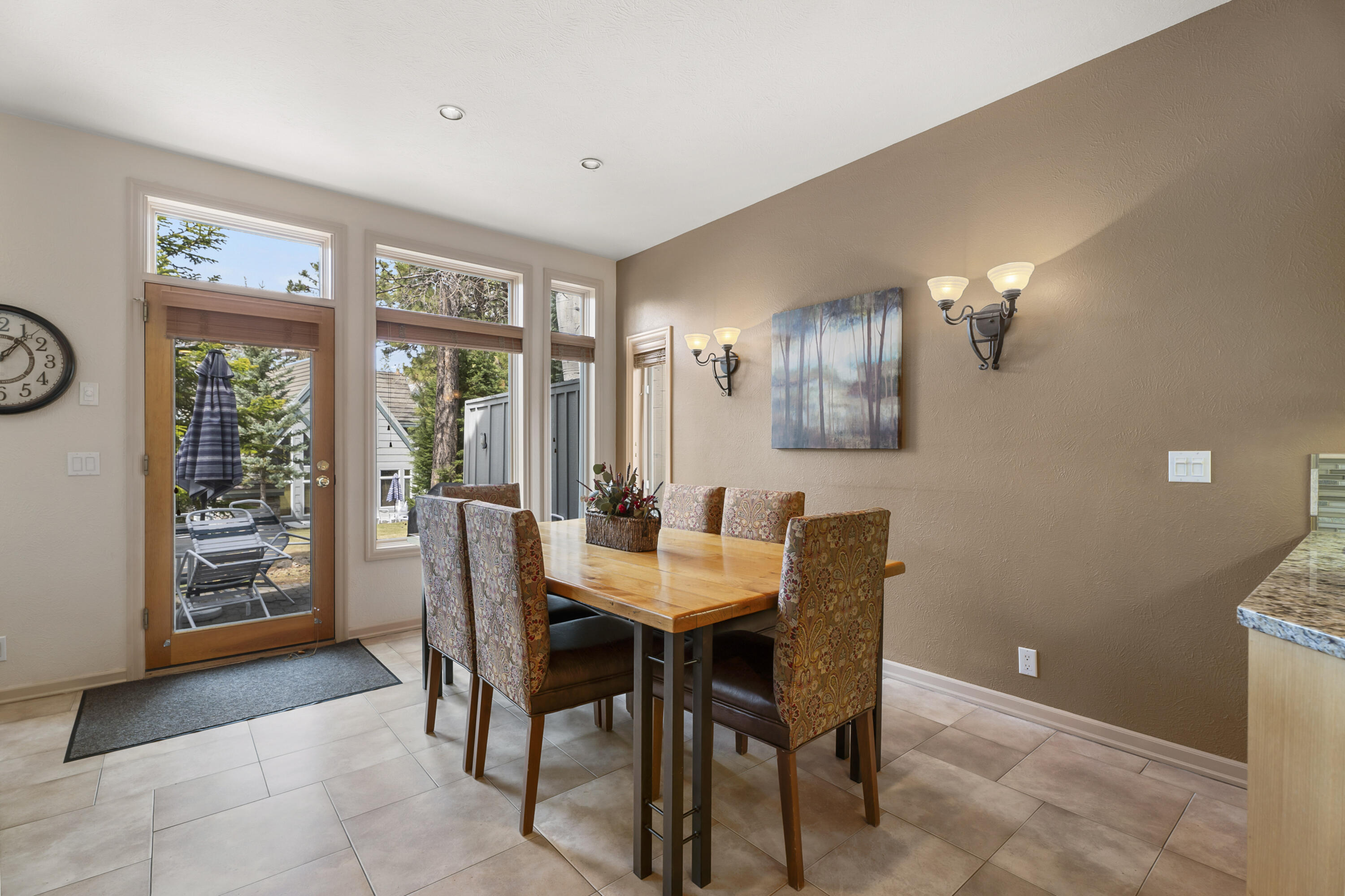 StoneTH - Residential