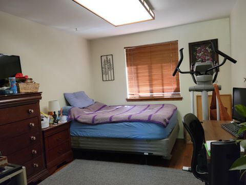 Tiny photo for 1523 NW Thompson Way, Grants Pass, OR 97526 (MLS # 220211485)