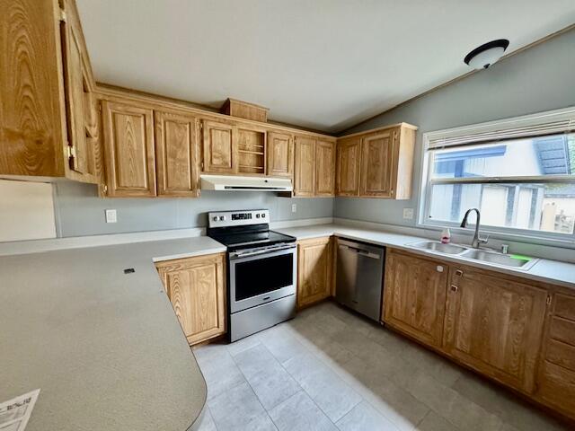 Cw Reeve Resort - Residential