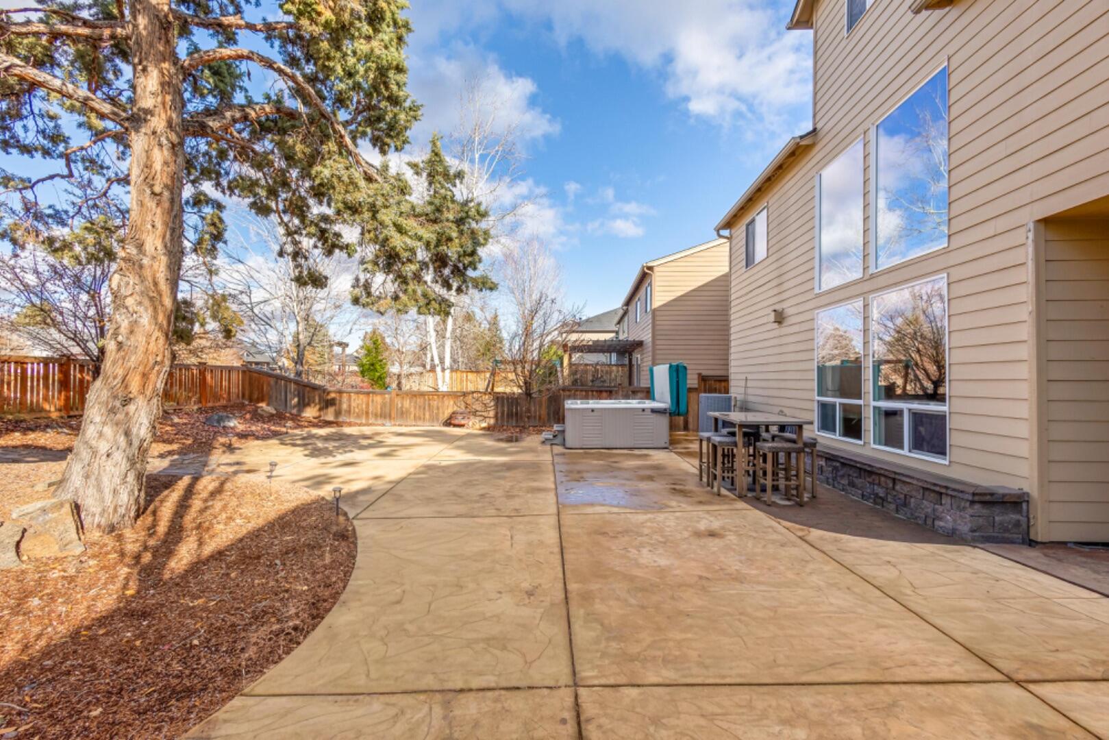 Lava Ridges - Residential