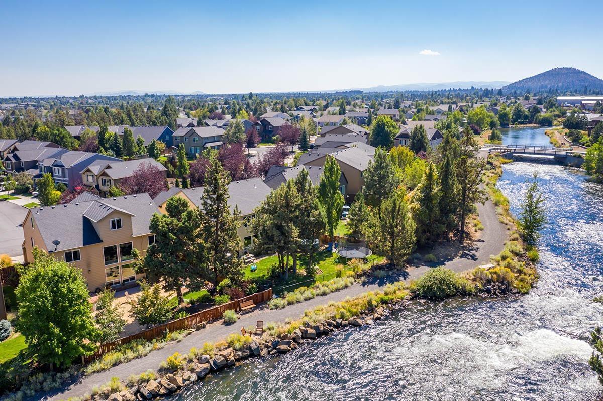 Lava Ridges - Residential