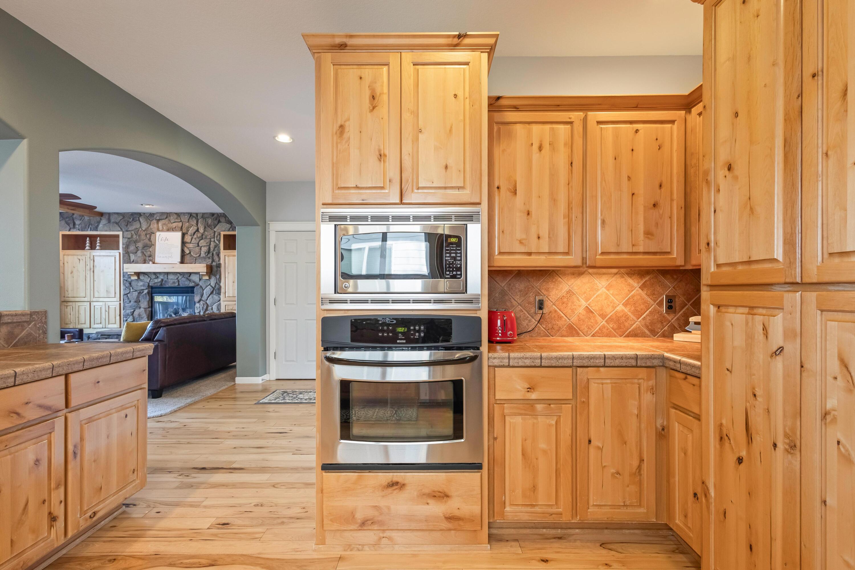 Lava Ridges - Residential