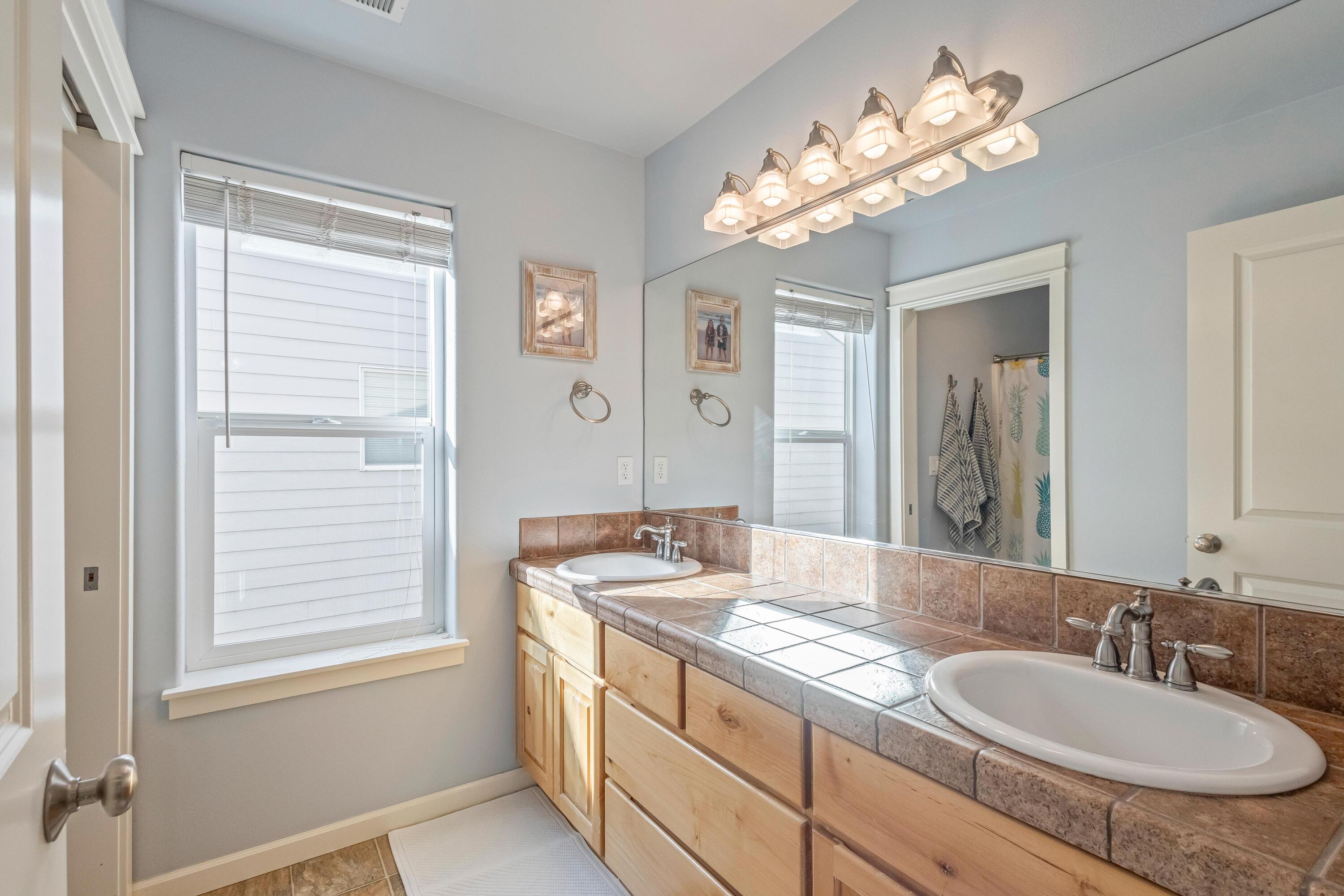 Lava Ridges - Residential