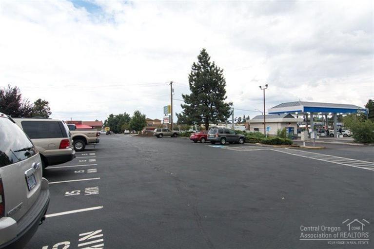 Riverside - Commercial Sale