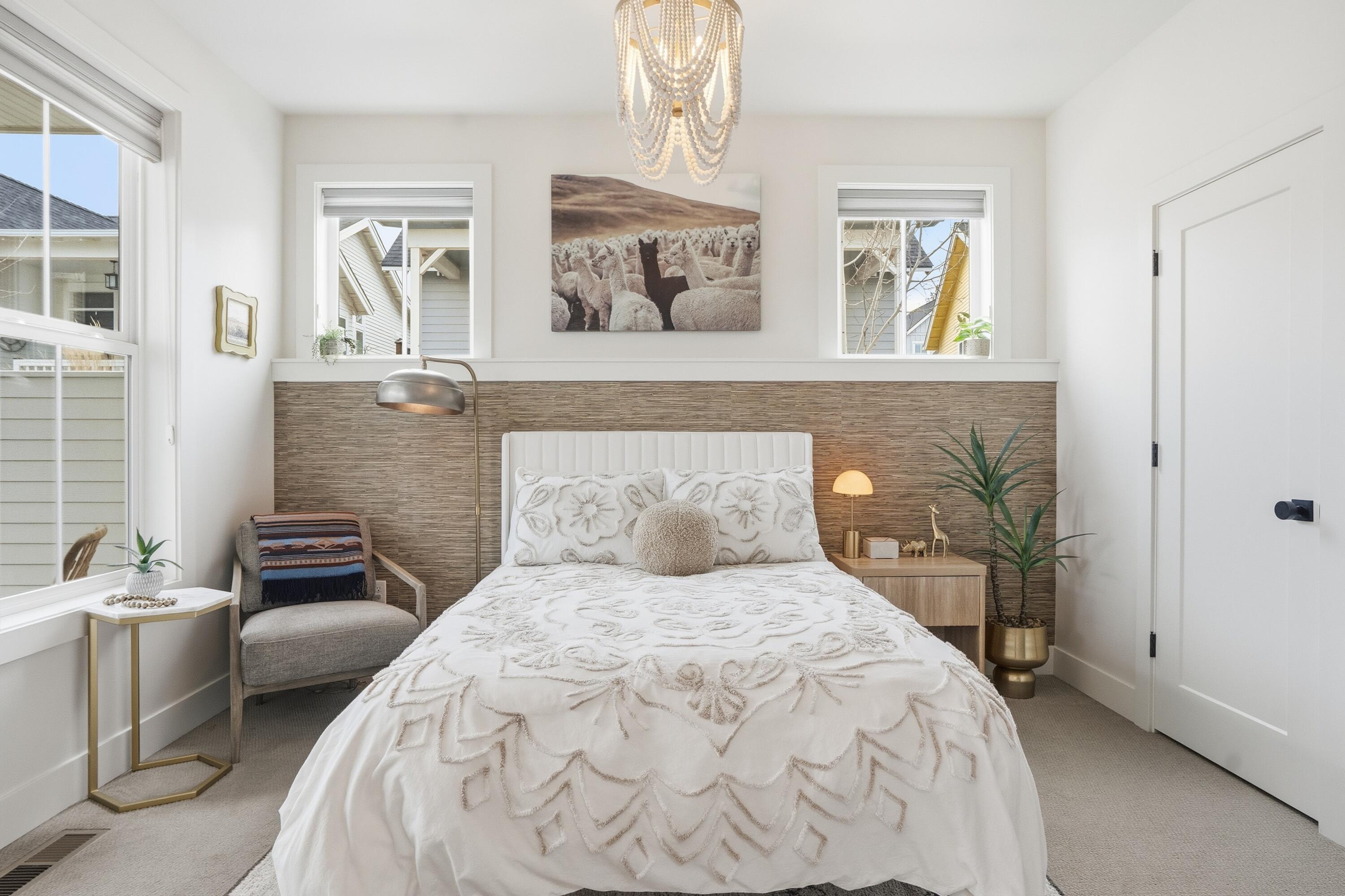 2777 NW High Lakes Loop