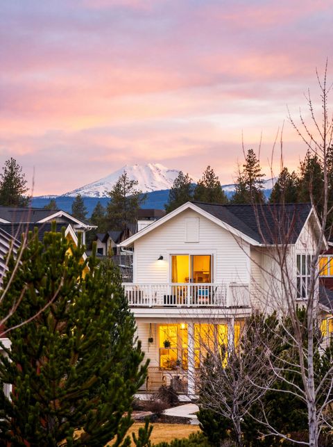 2777 NW High Lakes Loop Bend OR 97703