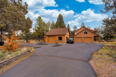 Tiny photo for 69288 Sabrina Lane, Sisters, OR 97759 (MLS # 220215477)