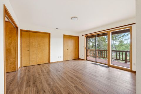 Tiny photo for 69288 Sabrina Lane, Sisters, OR 97759 (MLS # 220215477)