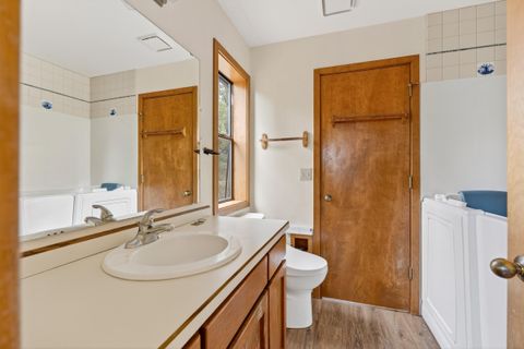 Tiny photo for 69288 Sabrina Lane, Sisters, OR 97759 (MLS # 220215477)