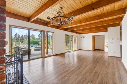 Tiny photo for 69288 Sabrina Lane, Sisters, OR 97759 (MLS # 220215477)