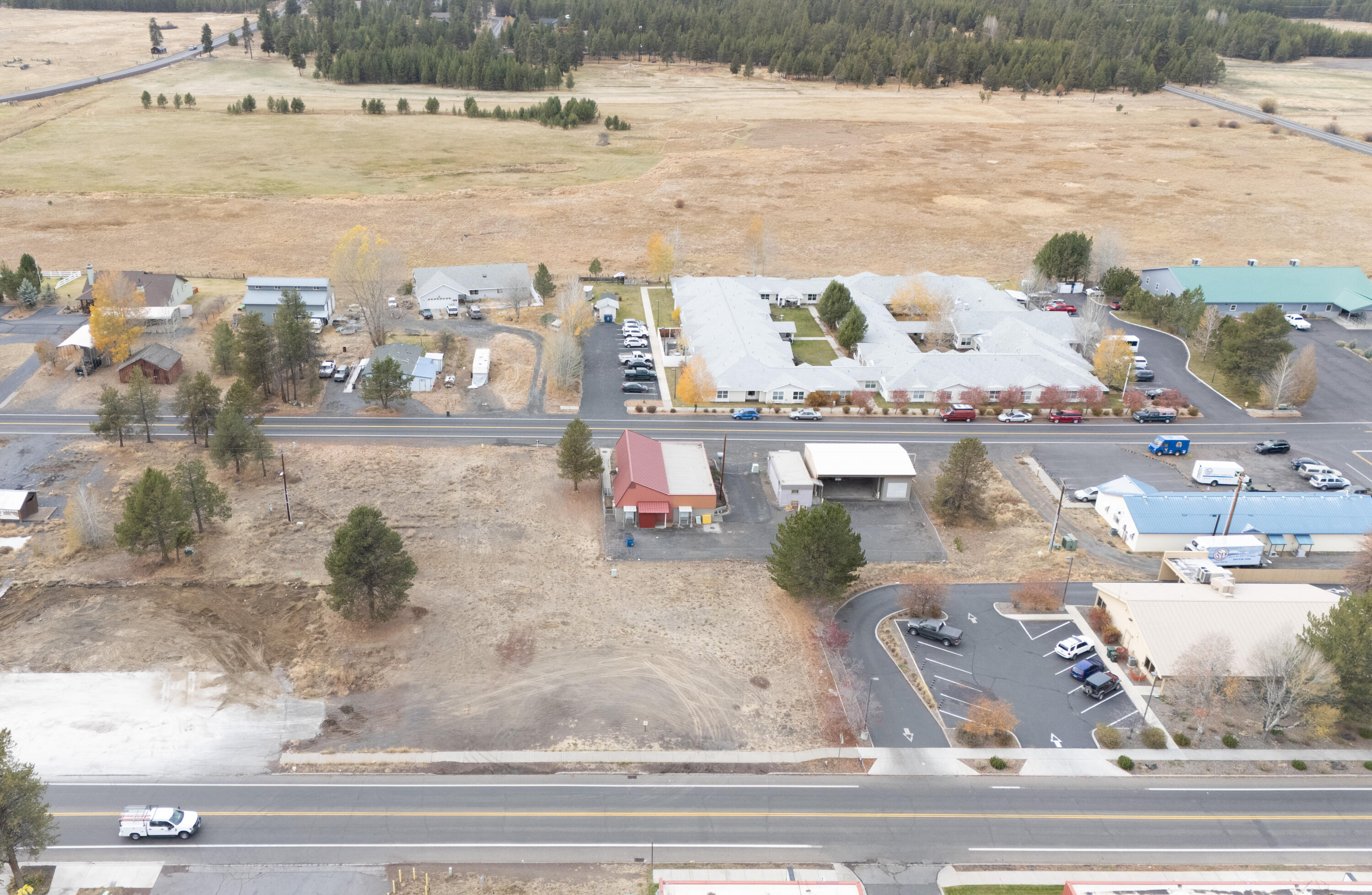 Lapine - Commercial Sale