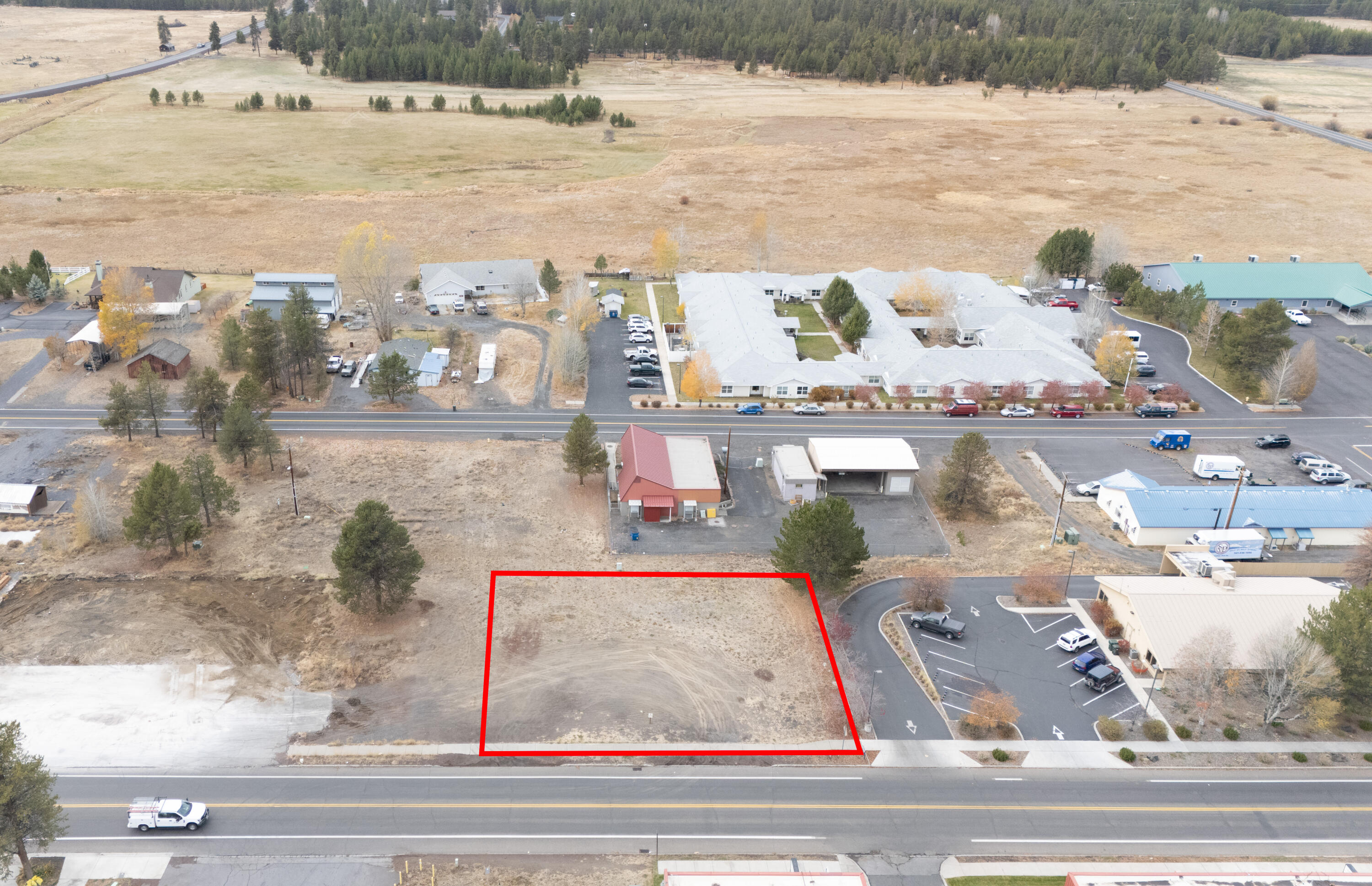 Lapine - Commercial Sale