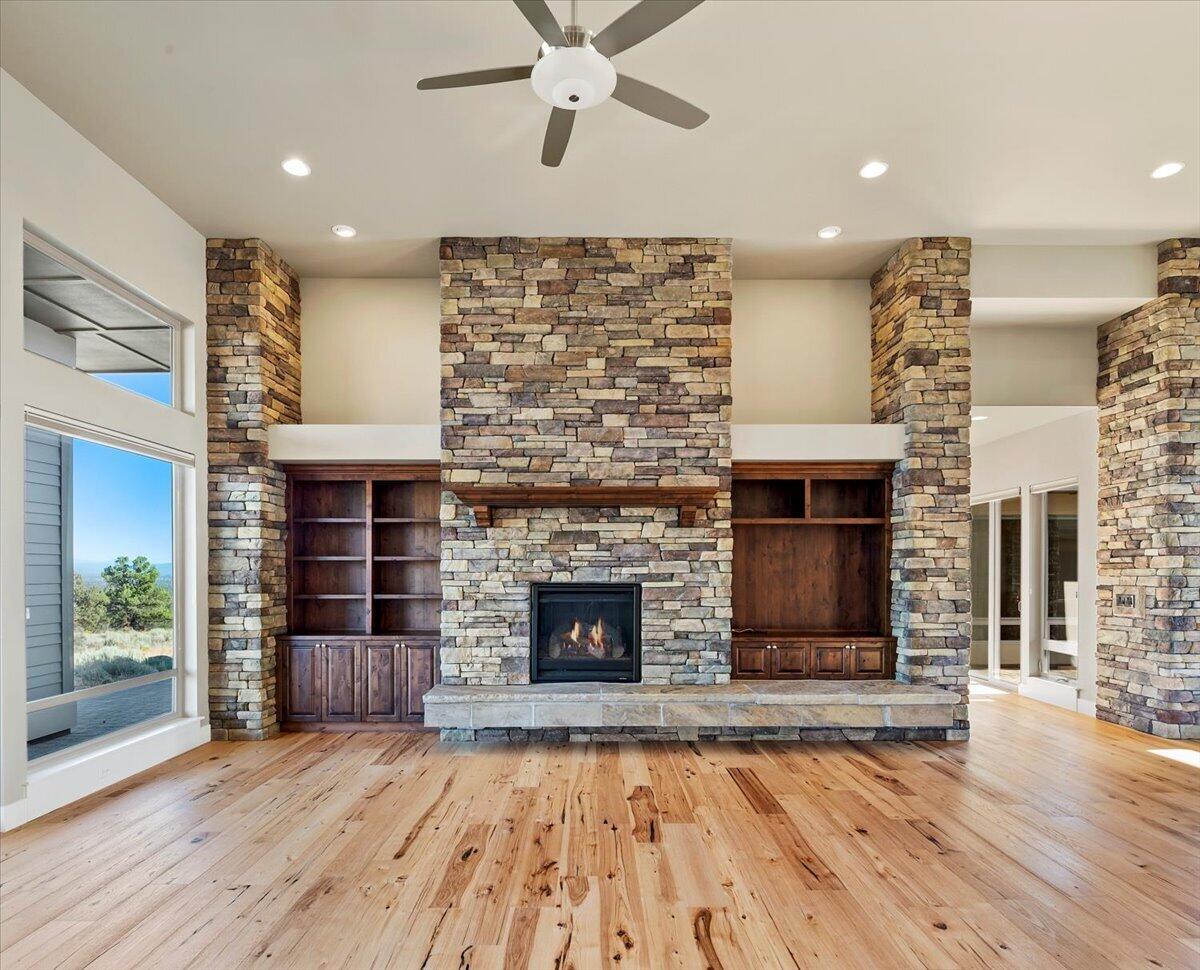 Ridge At Eagle Crest - Residential