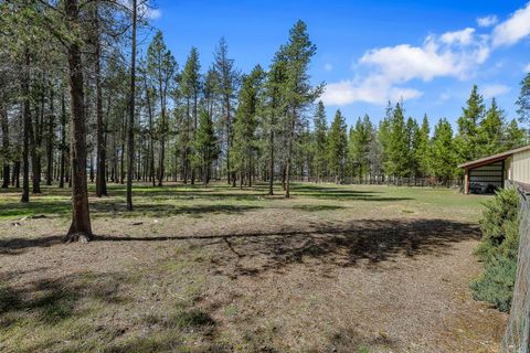 Tiny photo for 50940 S Huntington Road, La Pine, OR 97739 (MLS # 220219068)
