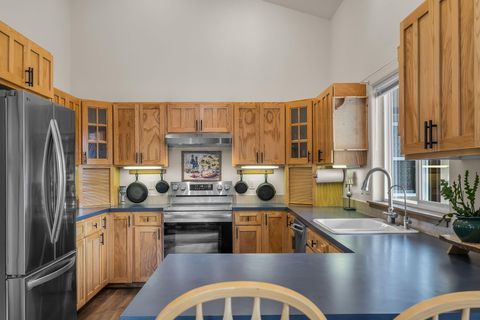 Tiny photo for 50940 S Huntington Road, La Pine, OR 97739 (MLS # 220219068)