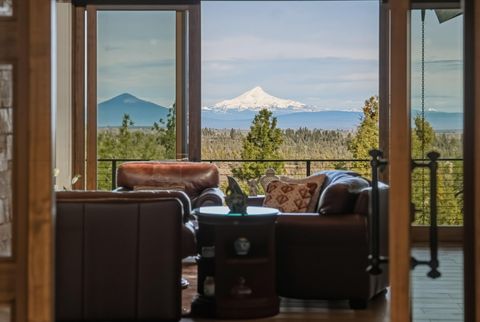 Photo of 3487 NW Greenleaf Way, Bend, OR 97703 (MLS # 220217465)