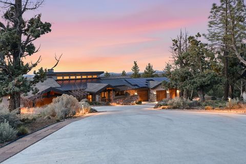 Tiny photo for 3487 NW Greenleaf Way, Bend, OR 97703 (MLS # 220217465)