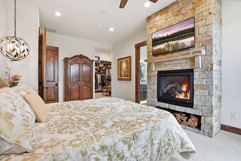 Tiny photo for 3487 NW Greenleaf Way, Bend, OR 97703 (MLS # 220217465)