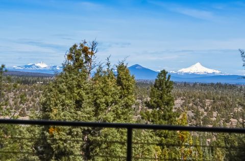 Tiny photo for 3487 NW Greenleaf Way, Bend, OR 97703 (MLS # 220217465)