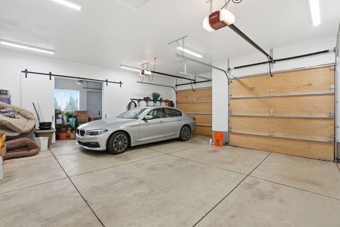 Tiny photo for 3487 NW Greenleaf Way, Bend, OR 97703 (MLS # 220217465)