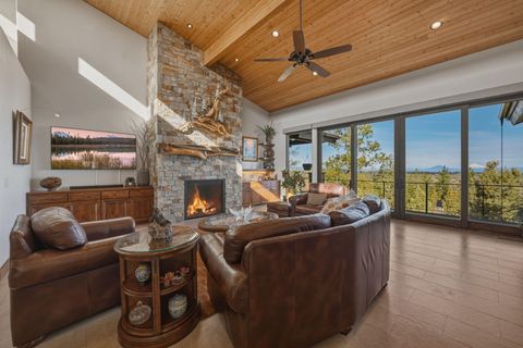 Tiny photo for 3487 NW Greenleaf Way, Bend, OR 97703 (MLS # 220217465)