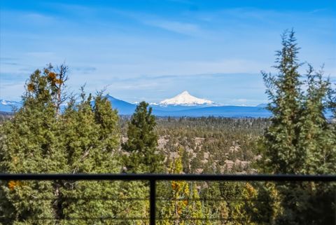 Tiny photo for 3487 NW Greenleaf Way, Bend, OR 97703 (MLS # 220217465)