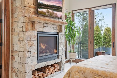 Tiny photo for 3487 NW Greenleaf Way, Bend, OR 97703 (MLS # 220217465)