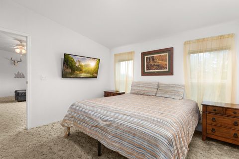 Tiny photo for 5290 Goodrich Highway, Oakland, OR 97462 (MLS # 220211932)