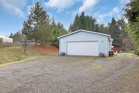 Tiny photo for 5290 Goodrich Highway, Oakland, OR 97462 (MLS # 220211932)