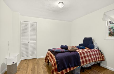 Tiny photo for 770 Elkader Street, Ashland, OR 97520 (MLS # 220212278)