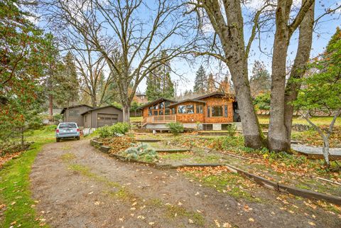 Tiny photo for 770 Elkader Street, Ashland, OR 97520 (MLS # 220212278)