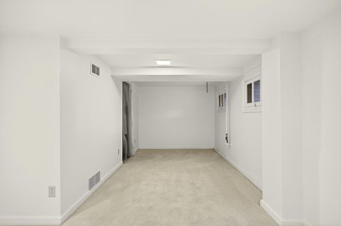 Tiny photo for 770 Elkader Street, Ashland, OR 97520 (MLS # 220212278)