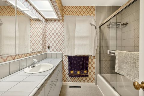 Tiny photo for 770 Elkader Street, Ashland, OR 97520 (MLS # 220212278)