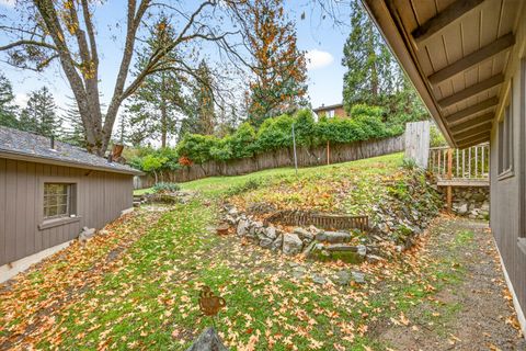 Tiny photo for 770 Elkader Street, Ashland, OR 97520 (MLS # 220212278)
