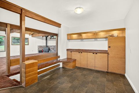 Tiny photo for 770 Elkader Street, Ashland, OR 97520 (MLS # 220212278)