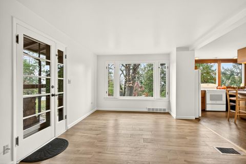 Tiny photo for 770 Elkader Street, Ashland, OR 97520 (MLS # 220212278)