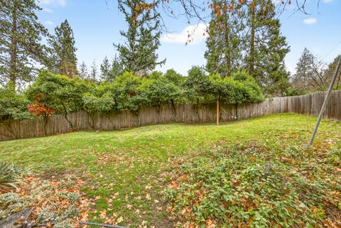 Tiny photo for 770 Elkader Street, Ashland, OR 97520 (MLS # 220212278)