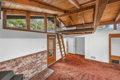 Tiny photo for 770 Elkader Street, Ashland, OR 97520 (MLS # 220212278)