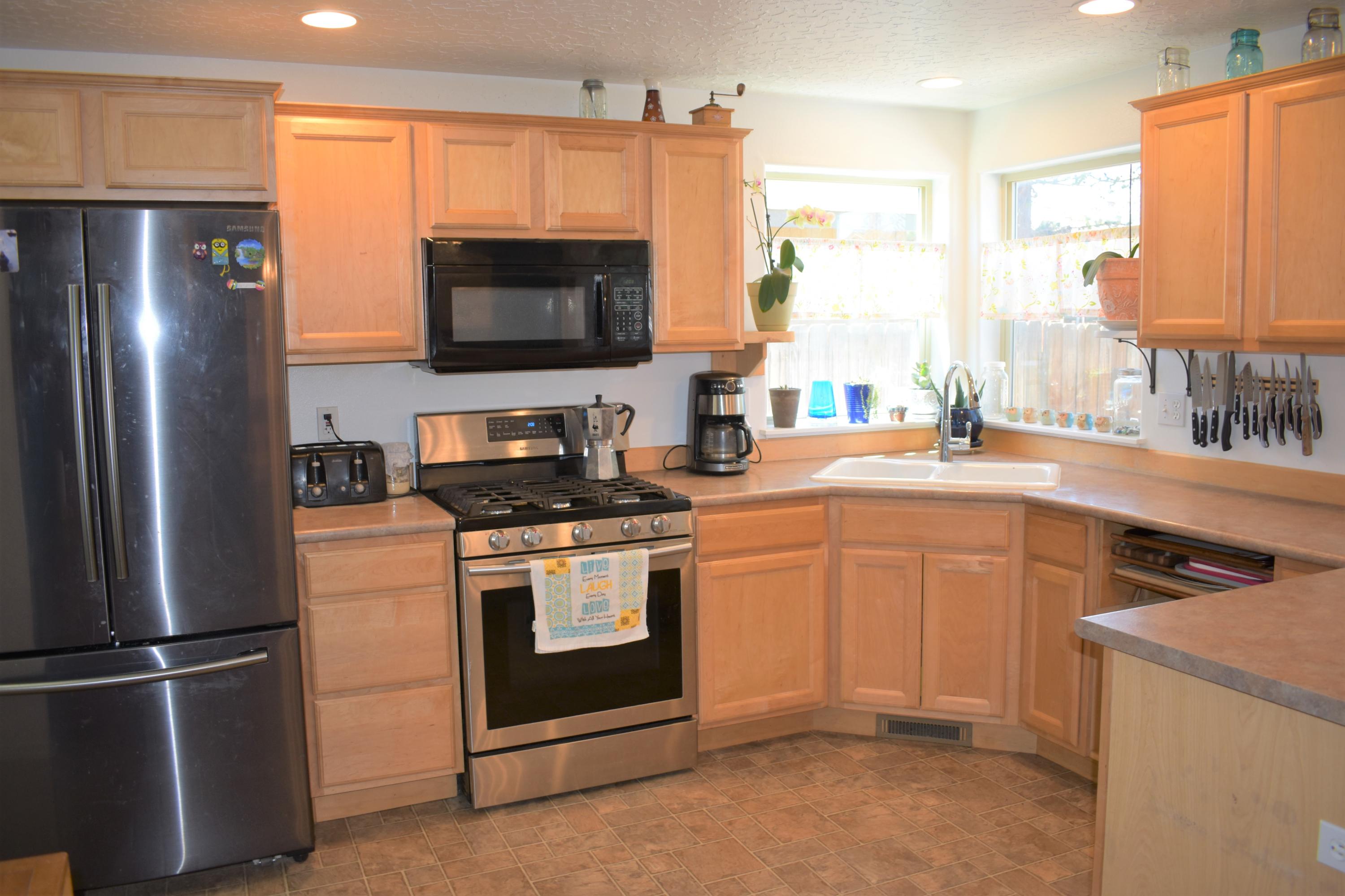 Huntington Meadows - Residential