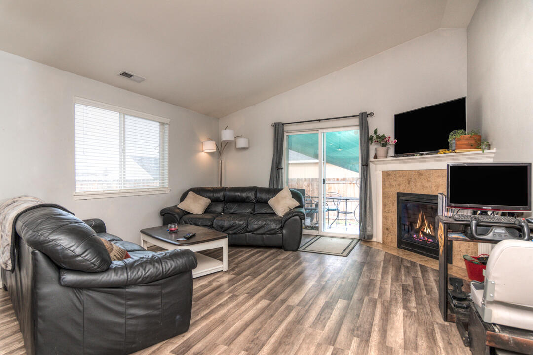 Vista Dorado - Residential