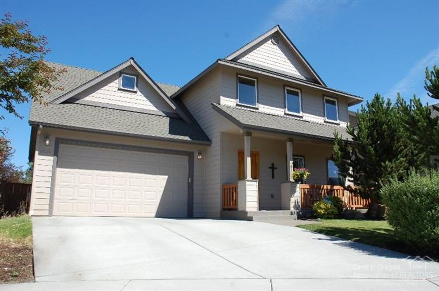 A wonderful craftsman home in NE Bend backing to the COI canal. Southerly exposure offers great sunlight. All bedrooms upstairs along with a bonus room. Living room with fireplace that lead to an open kitchen and dining area. The backyard offers tons of recreation and relaxation opportunities.